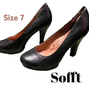 Sofft Womens Broadway Black Snake Print